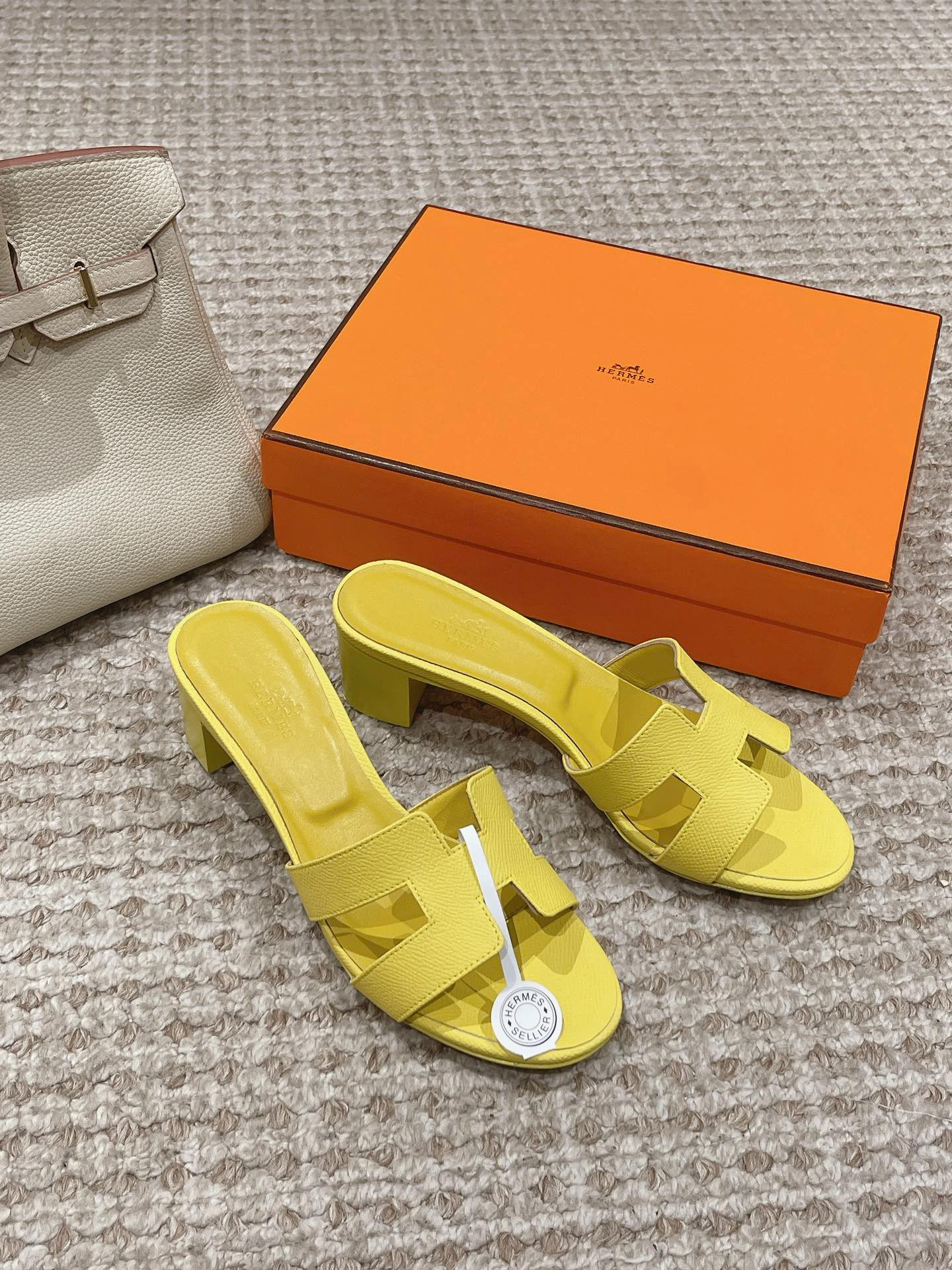 Hermes Sandels – Montanamode