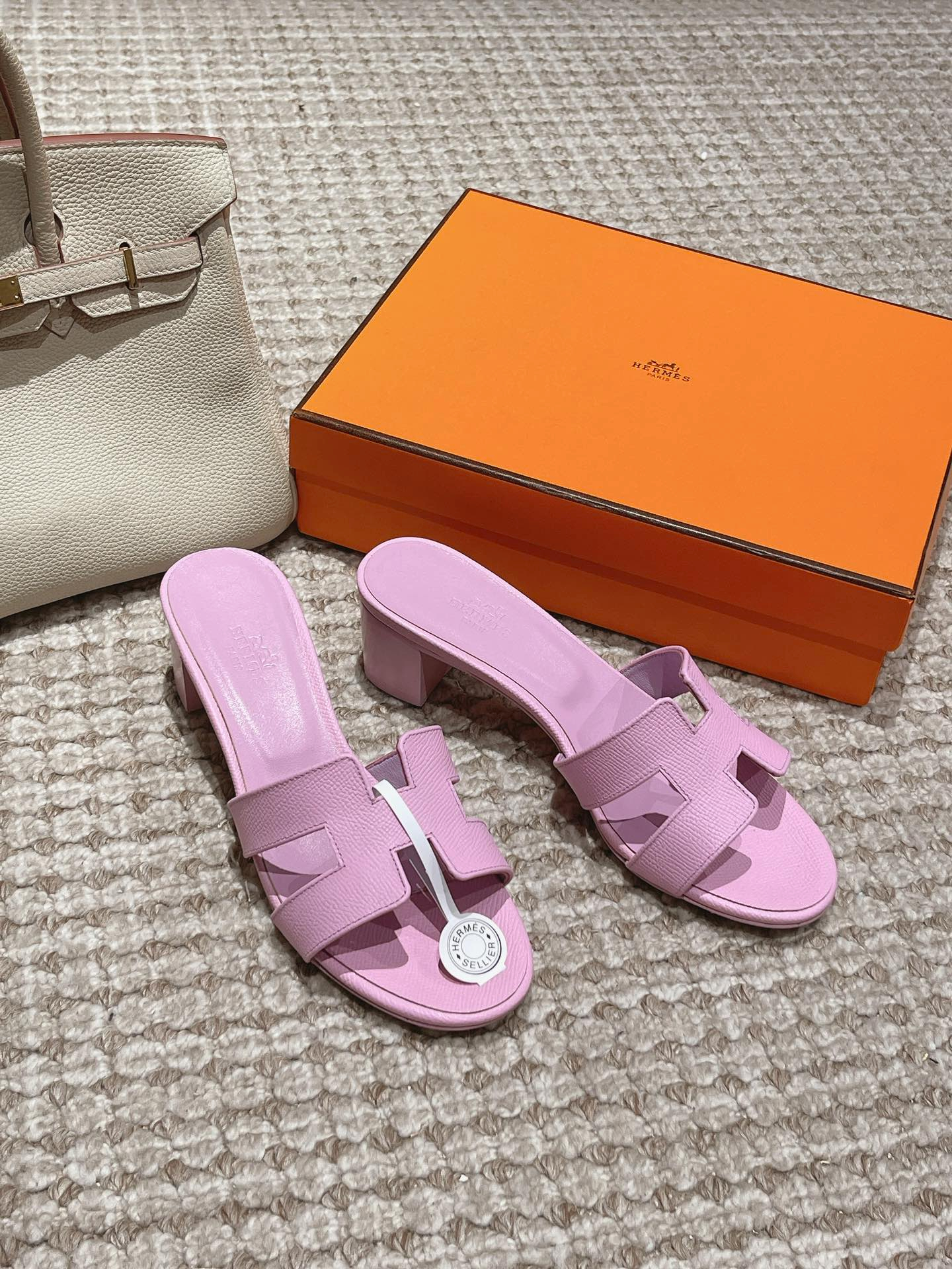 Hermes Sandels – Montanamode