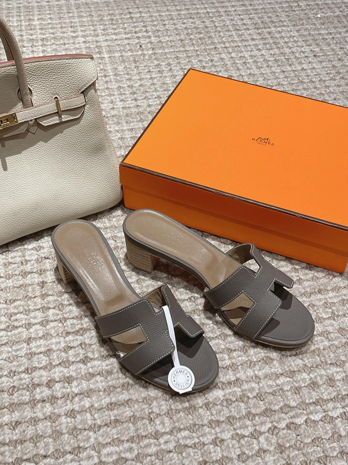 Hermes Sandels – Montanamode