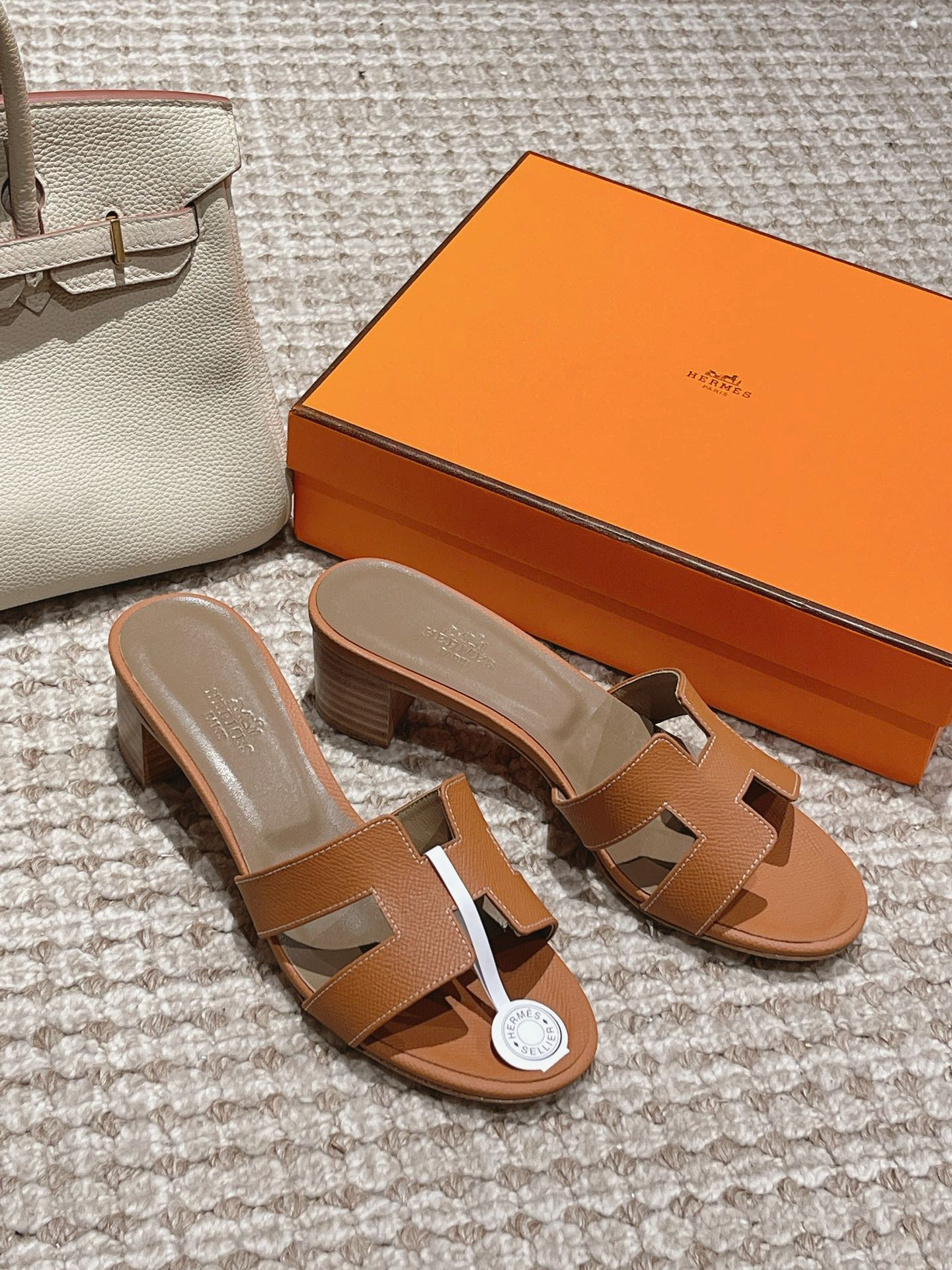 Hermes Sandels – Montanamode