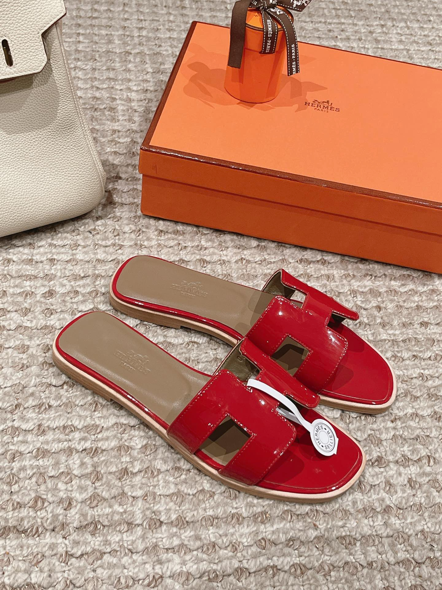 Hermes Sandels – Montanamode