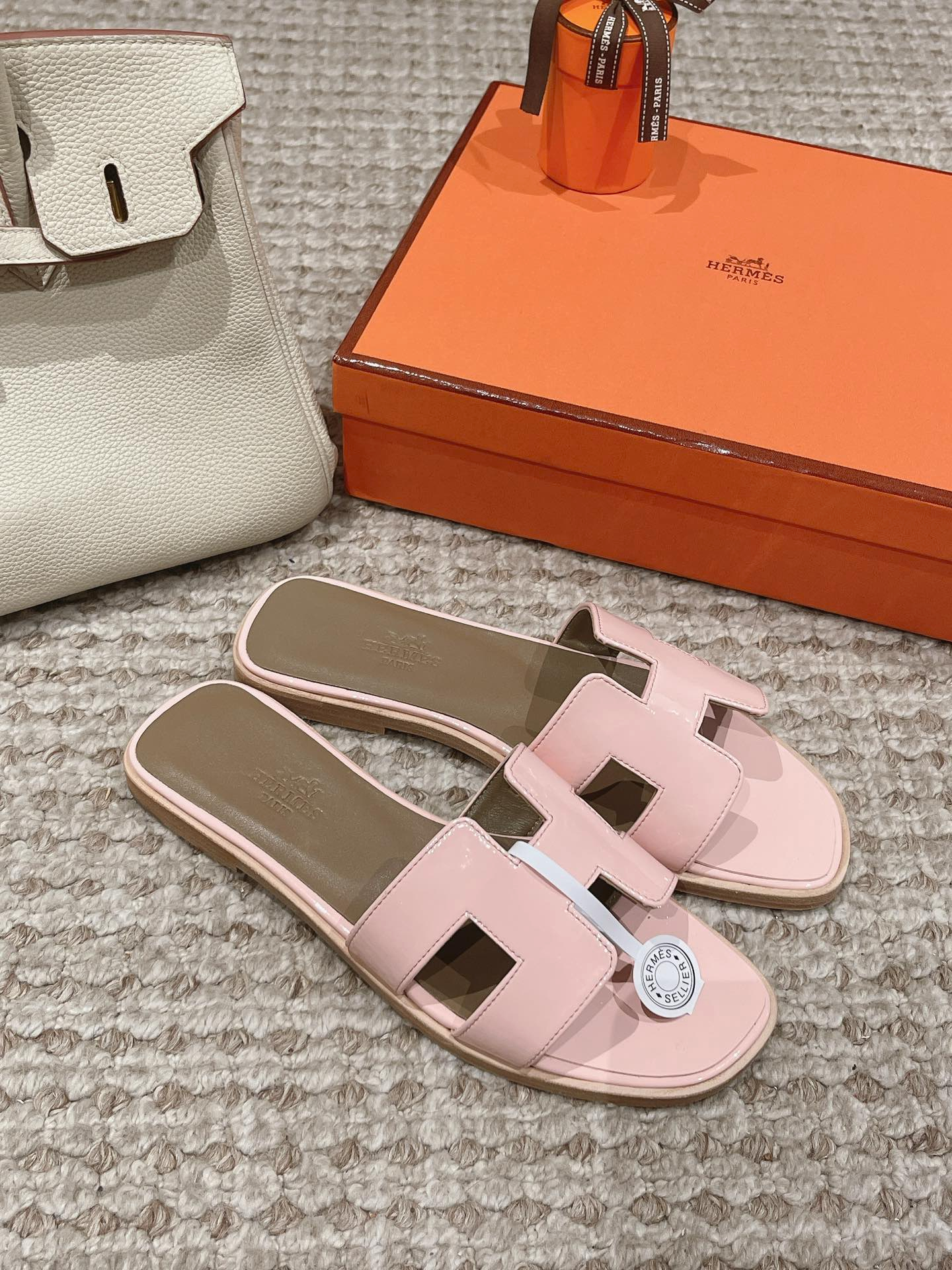 Hermes Sandels – Montanamode