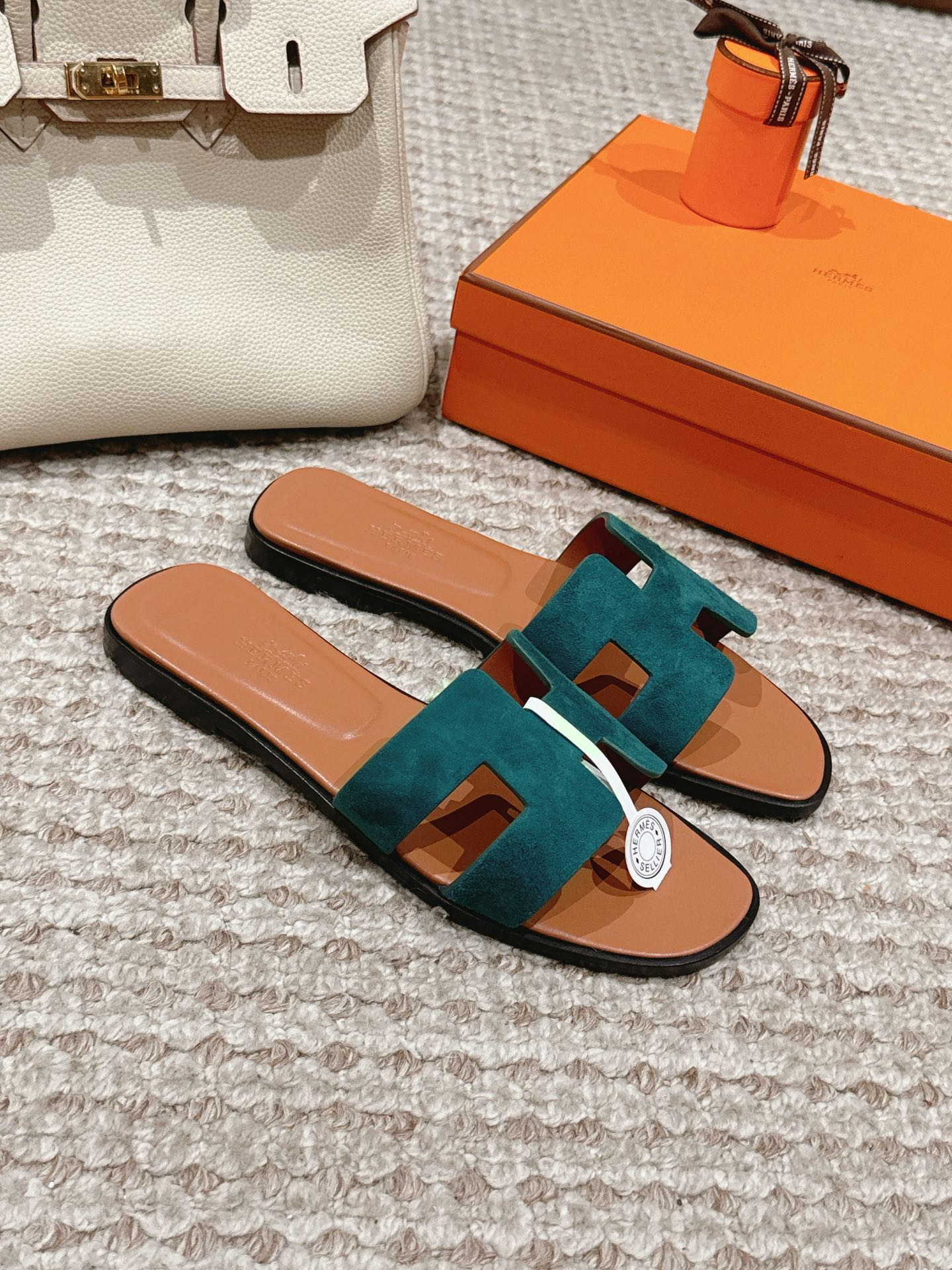 Hermes Sandels – Montanamode