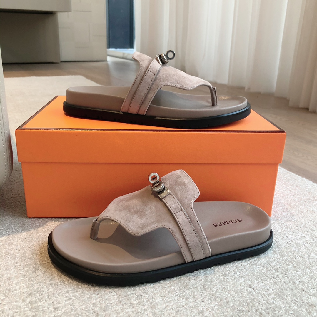 Hermes Sandels – Montanamode