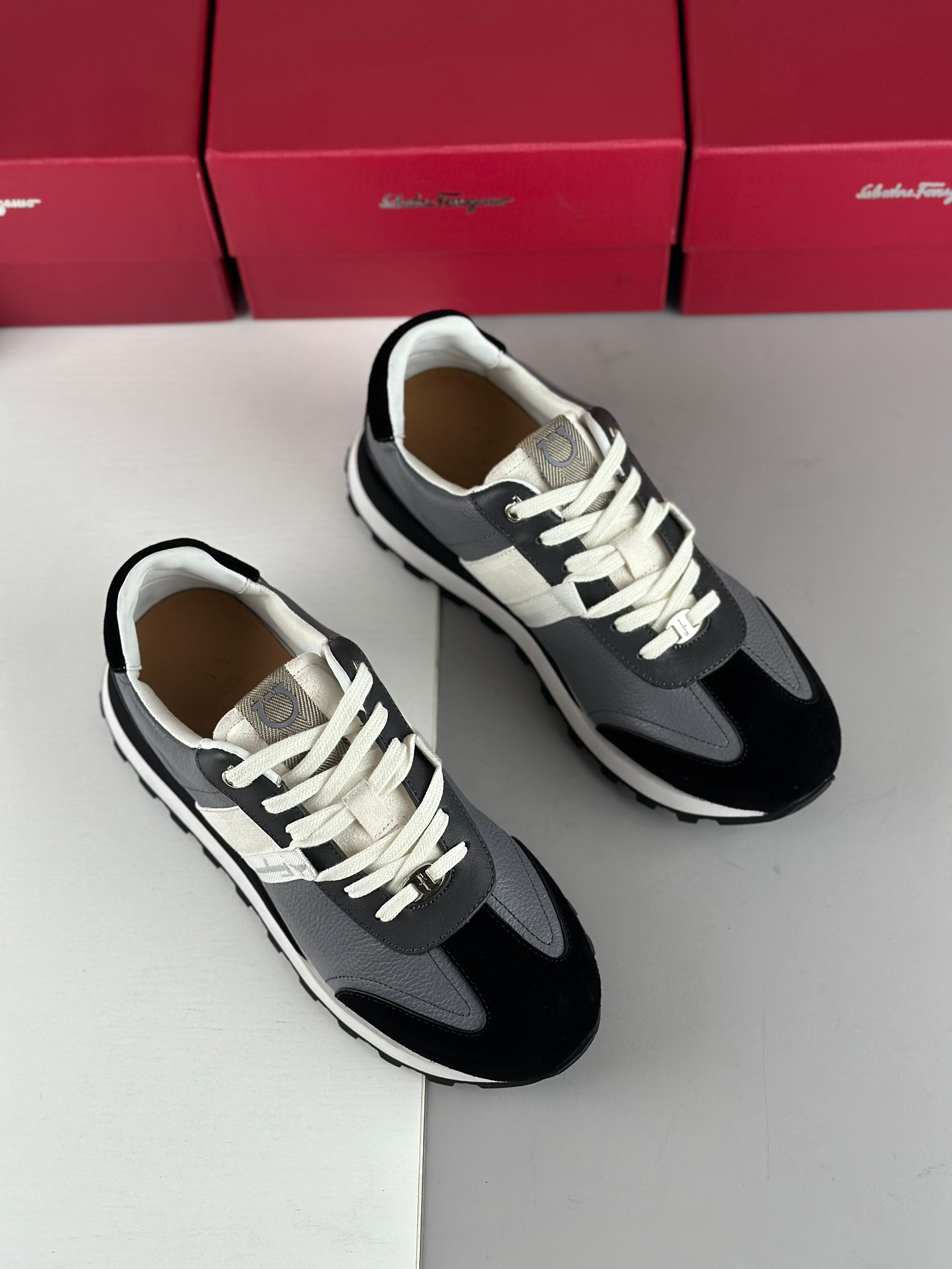 Ferragamo Sneakers – Montanamode