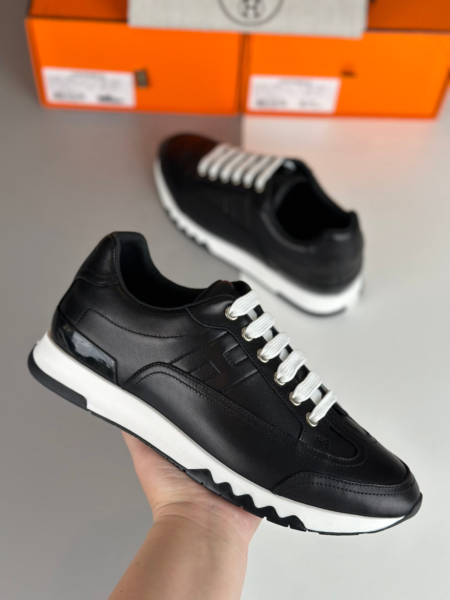 Hermes Sneakers – Montanamode