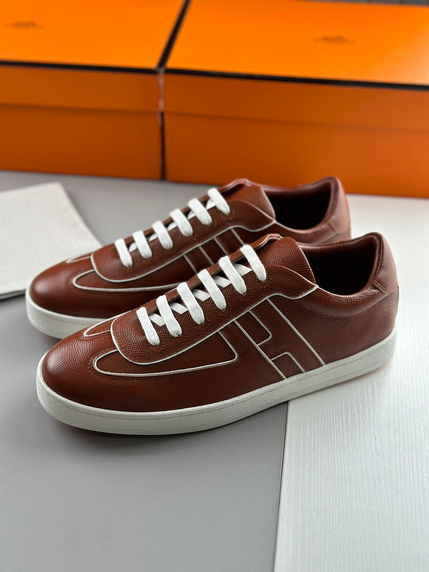 Hermes Sneakers – Montanamode