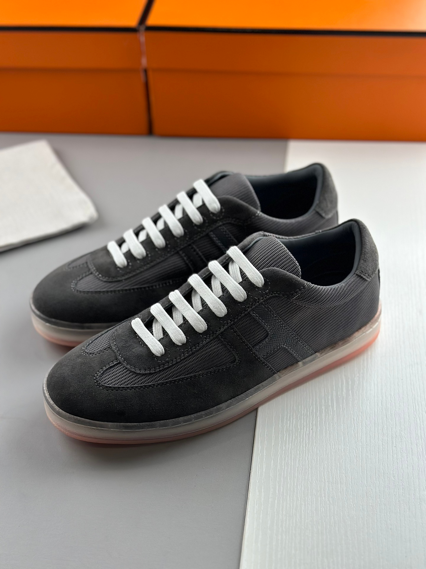Hermes Sneakers – Montanamode
