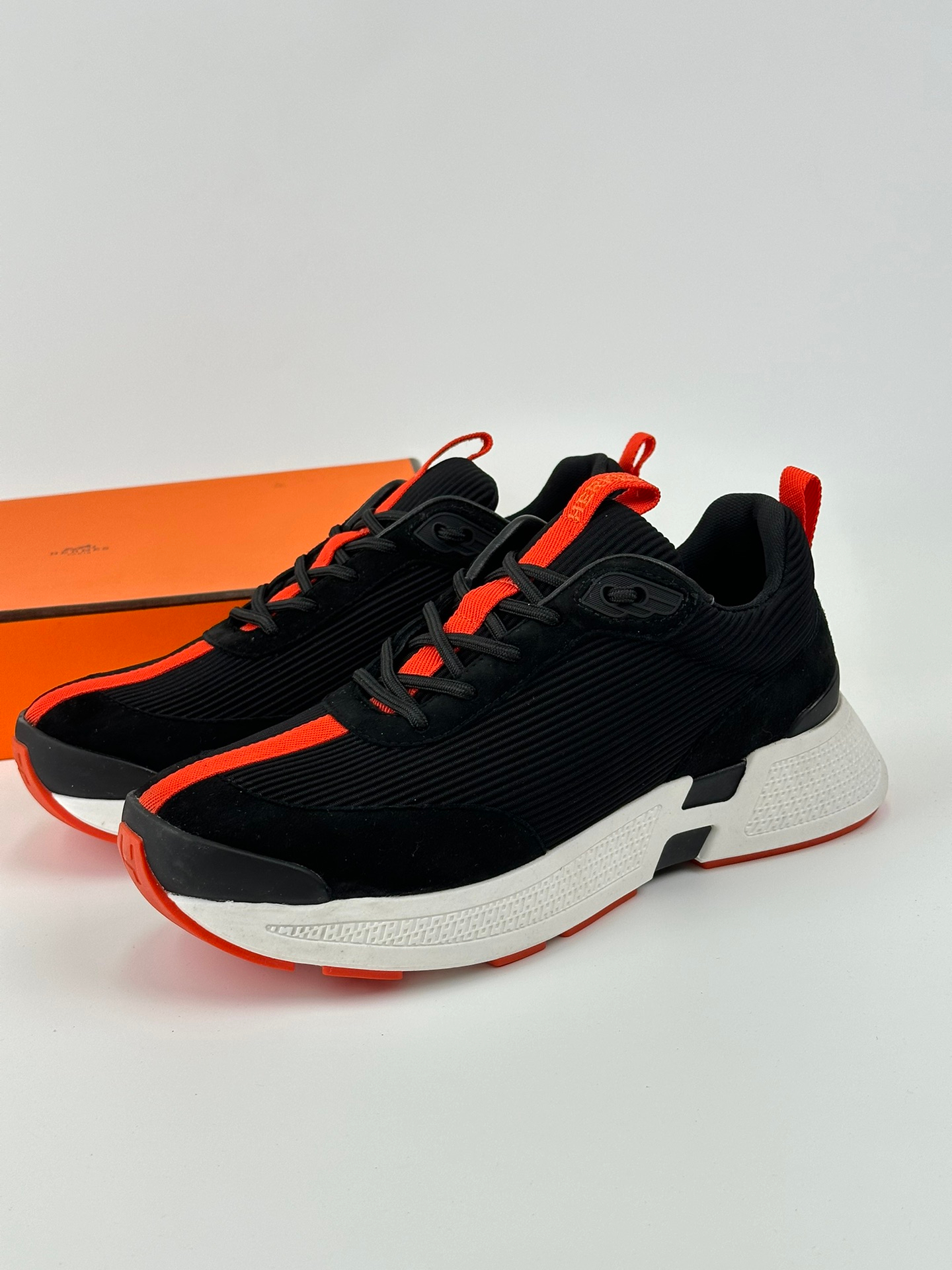 Hermes Sneakers – Montanamode