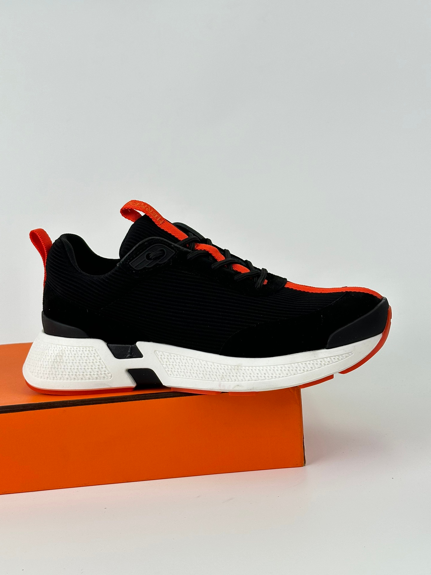 Hermes Sneakers – Montanamode