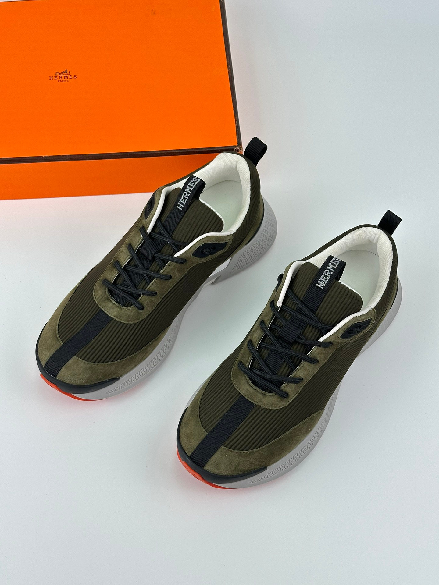 Hermes Sneakers – Montanamode