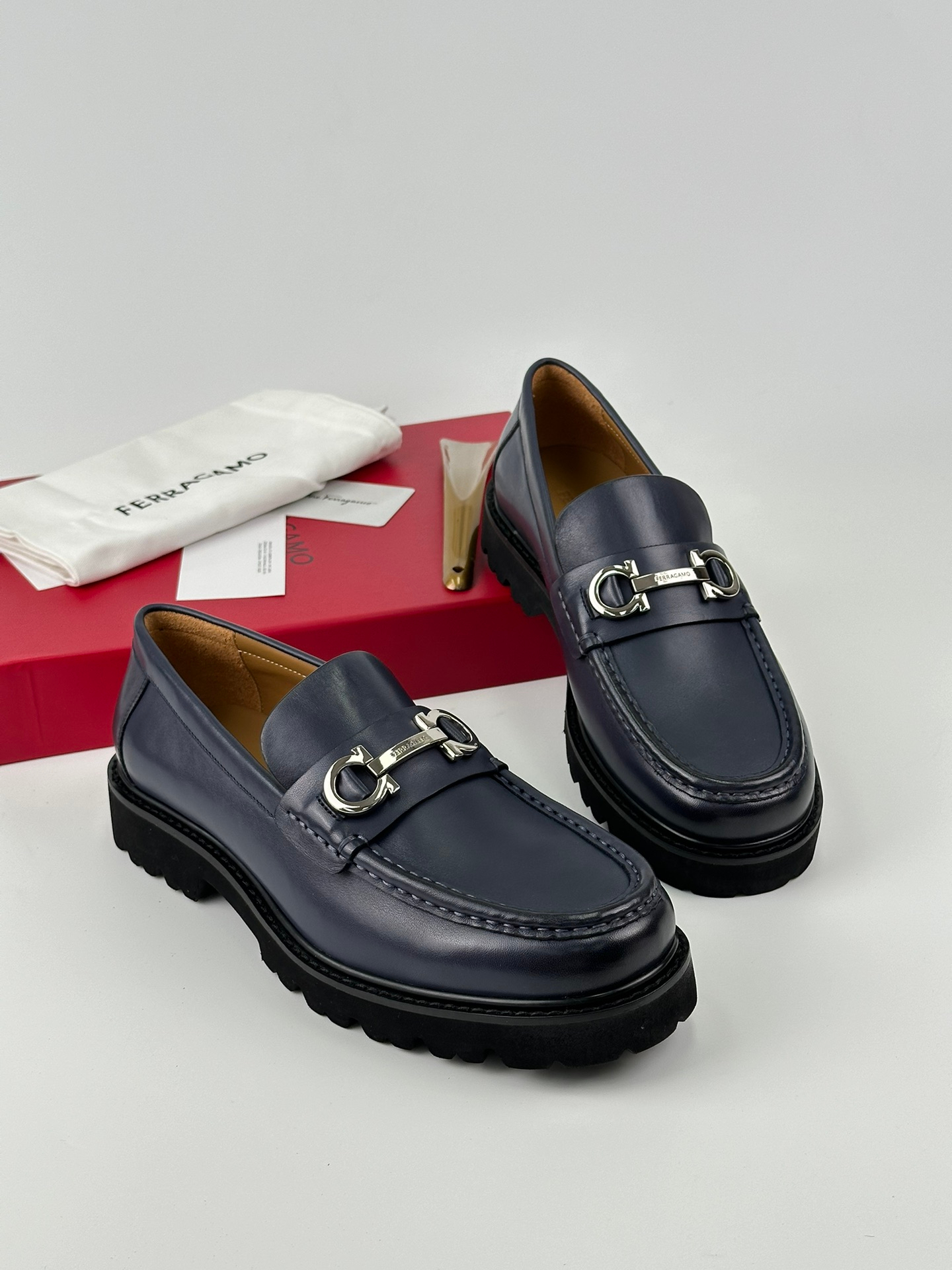 Ferragamo Sneakers – Montanamode