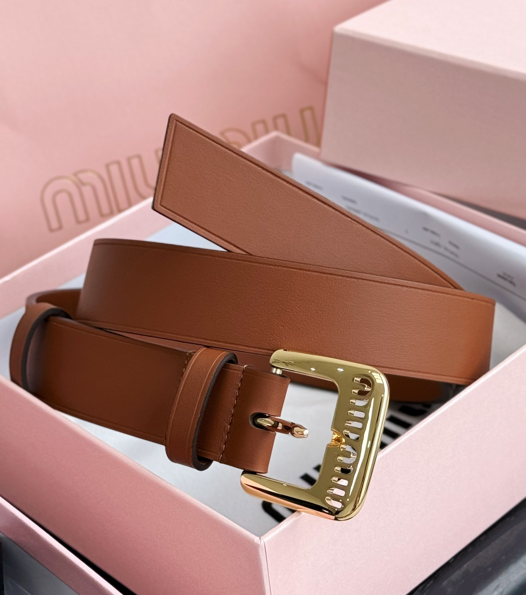 Miumiu Belt – Montanamode