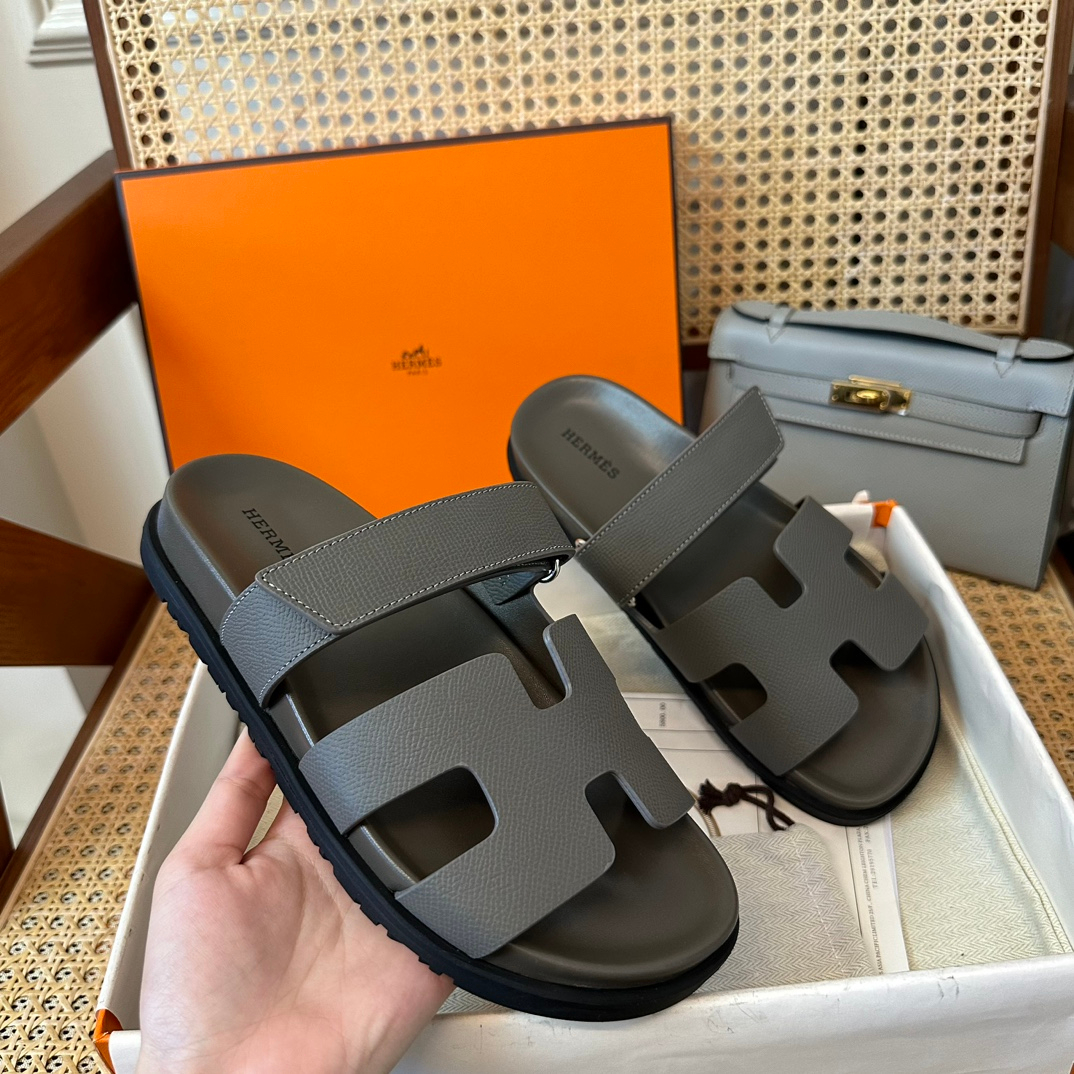Hermes Sandels – Montanamode