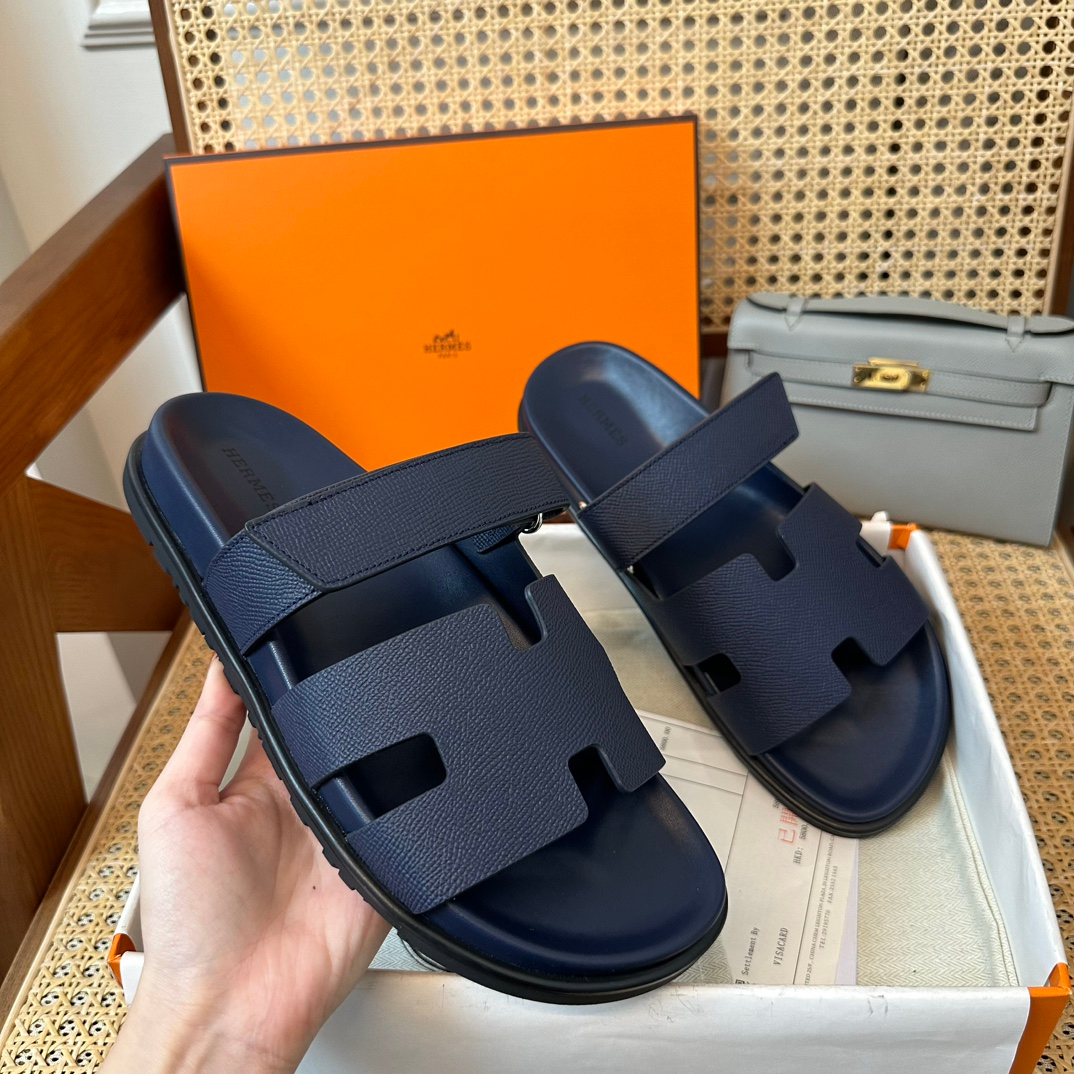 Hermes Sandels – Montanamode