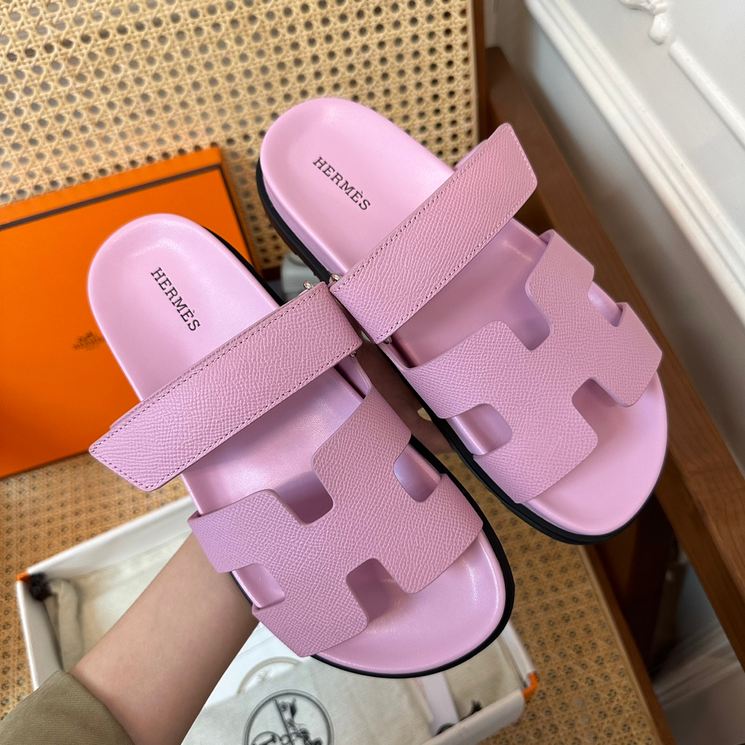 Hermes Sandels – Montanamode