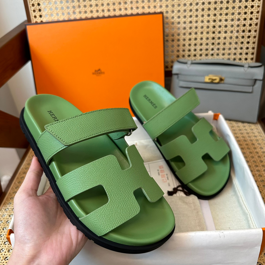 Hermes Sandels – Montanamode
