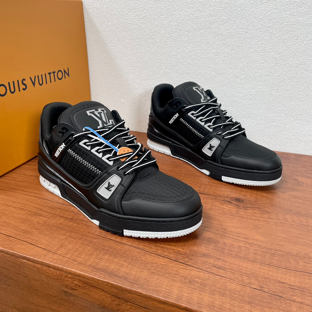 Louis Vuitton Sneakers – Montanamode