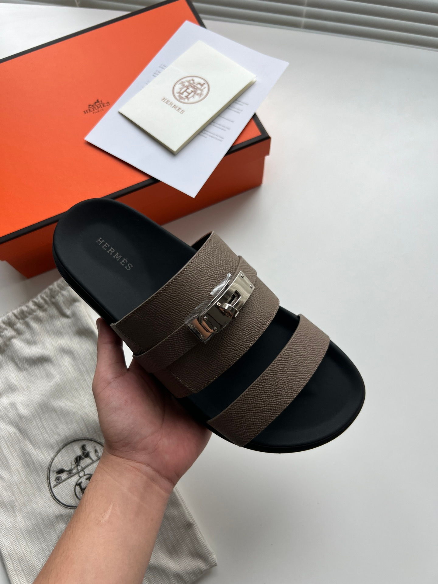 Hermes Sandals – Montanamode