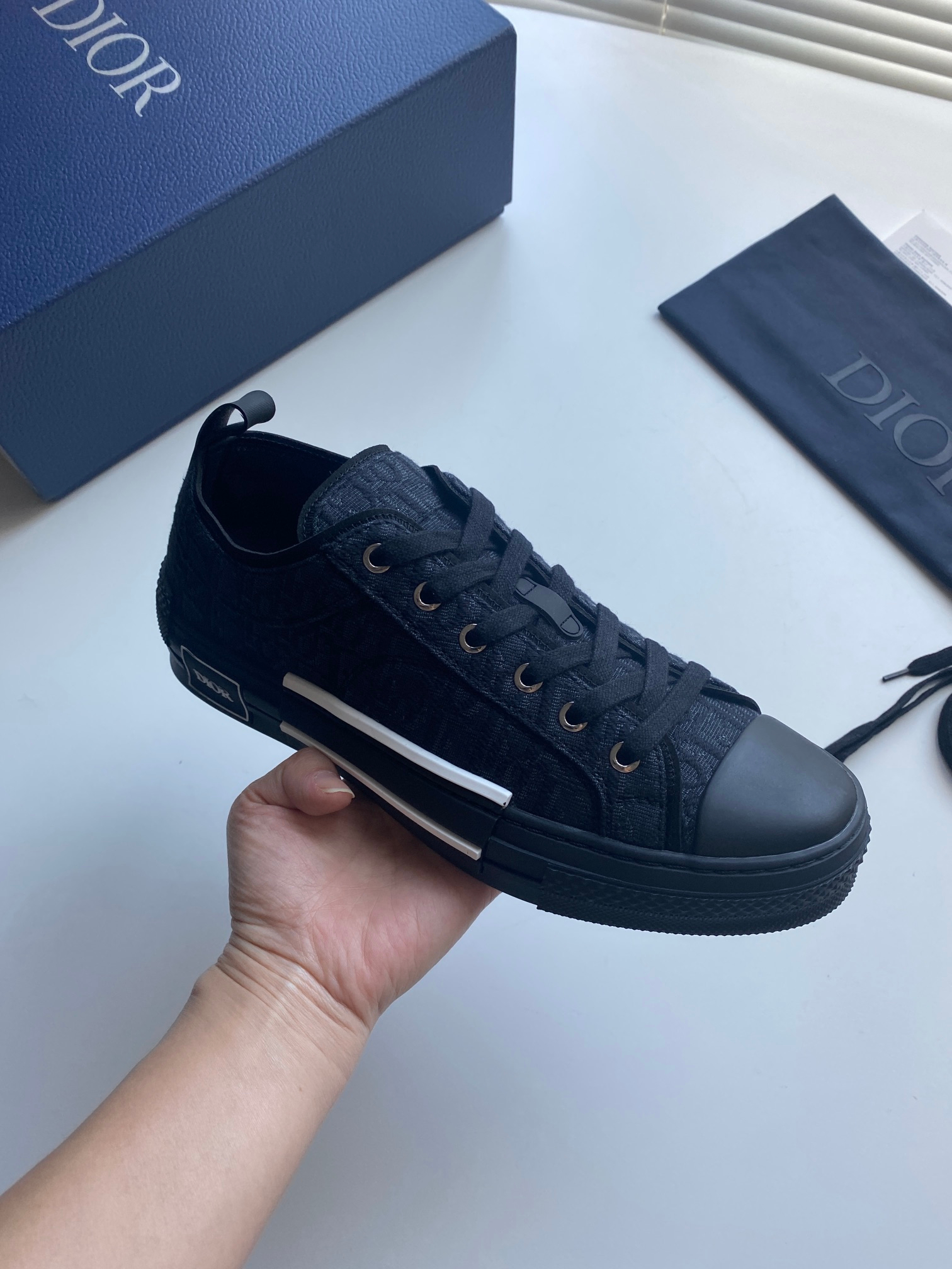 Dior Sneakers – Montanamode