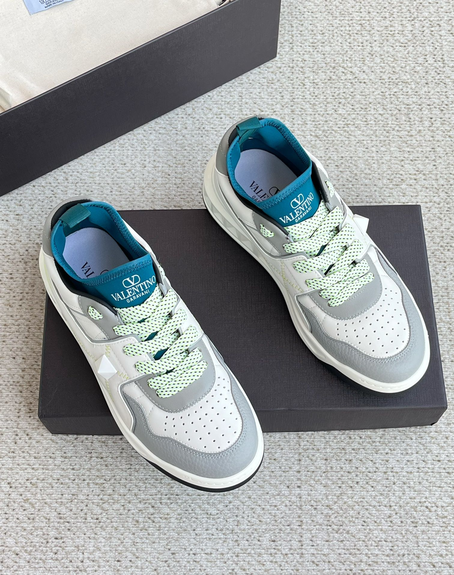 Valentino Sneakers – Montanamode