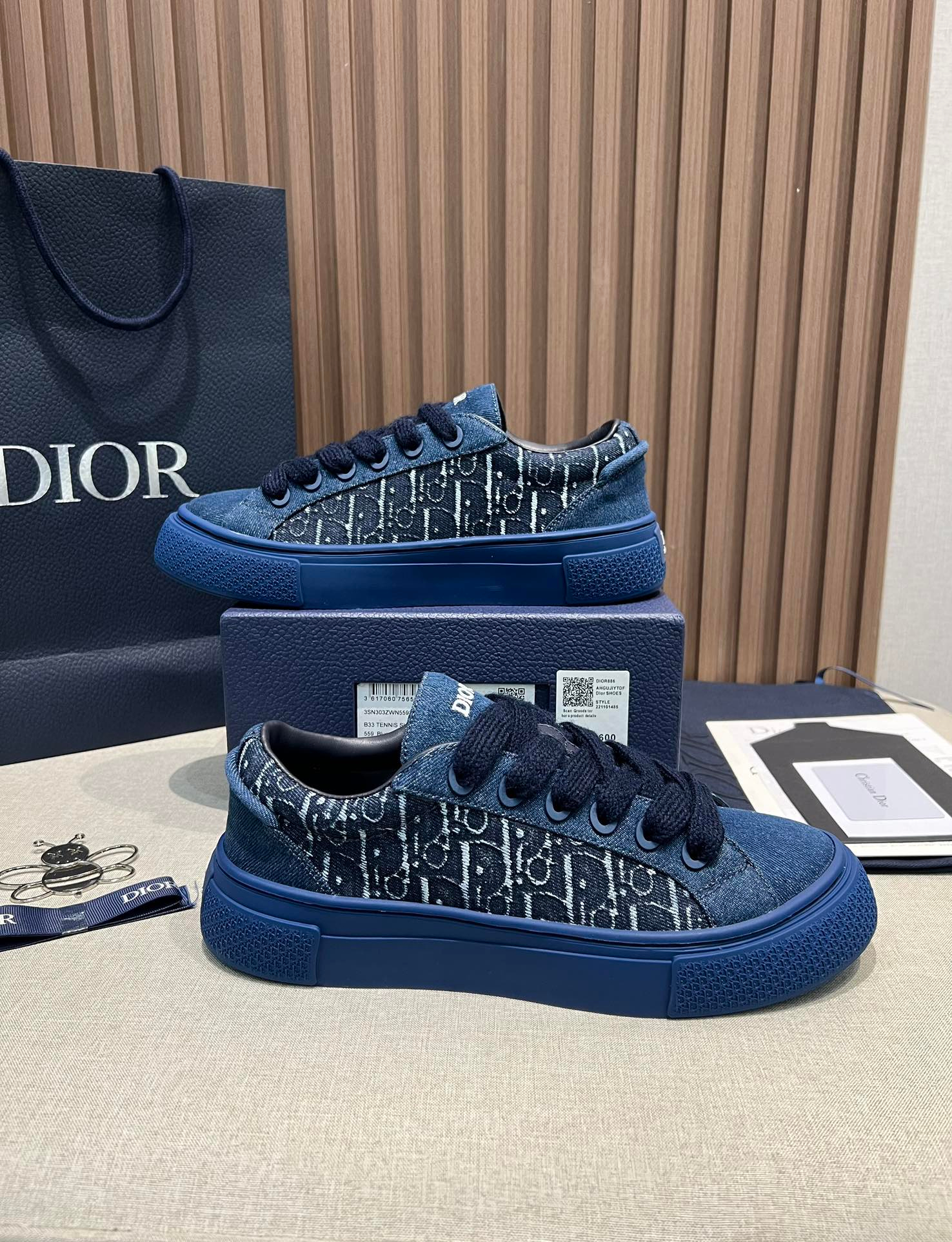 Dior Sneakers – Montanamode