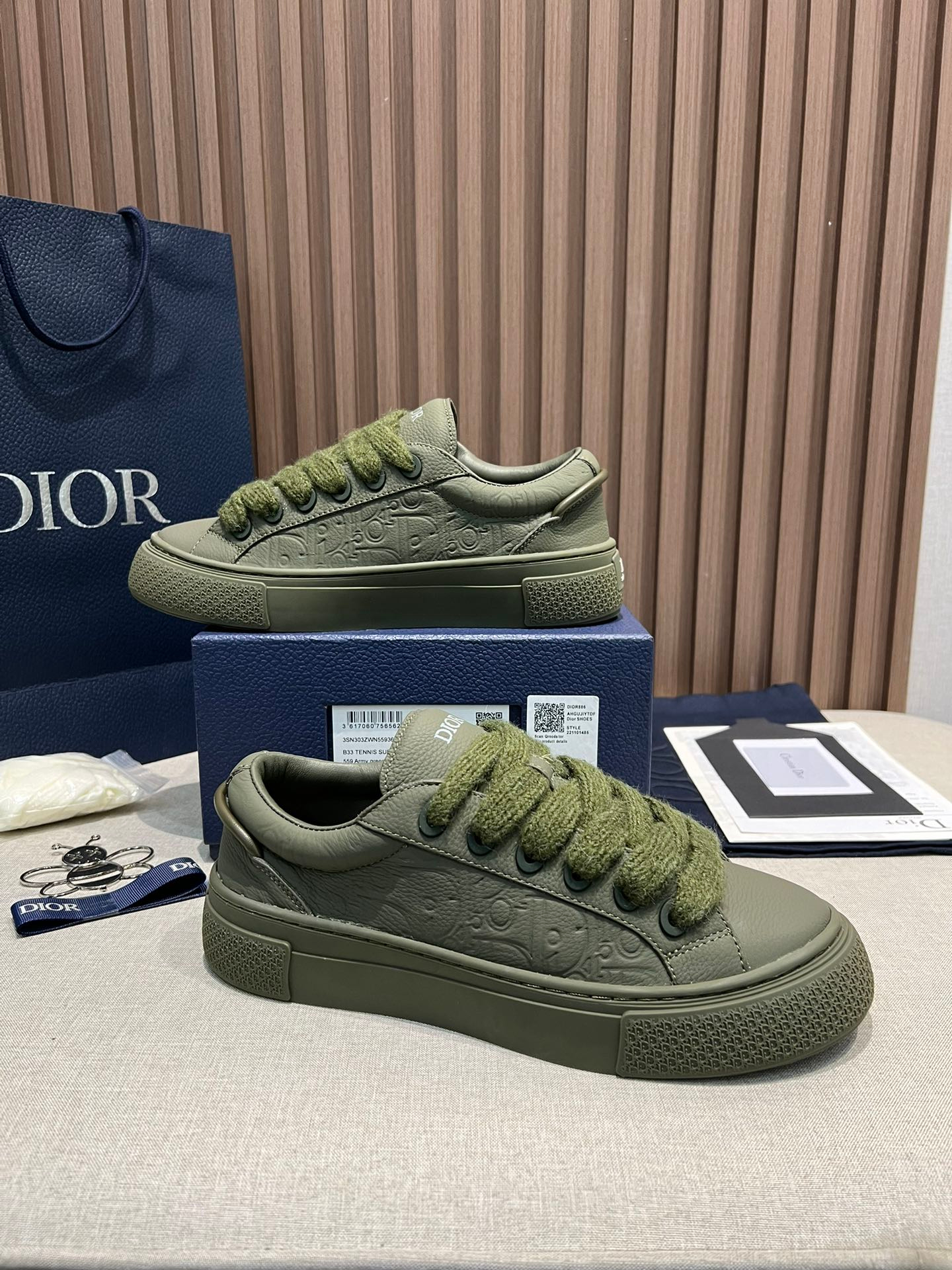 Dior Sneakers – Montanamode