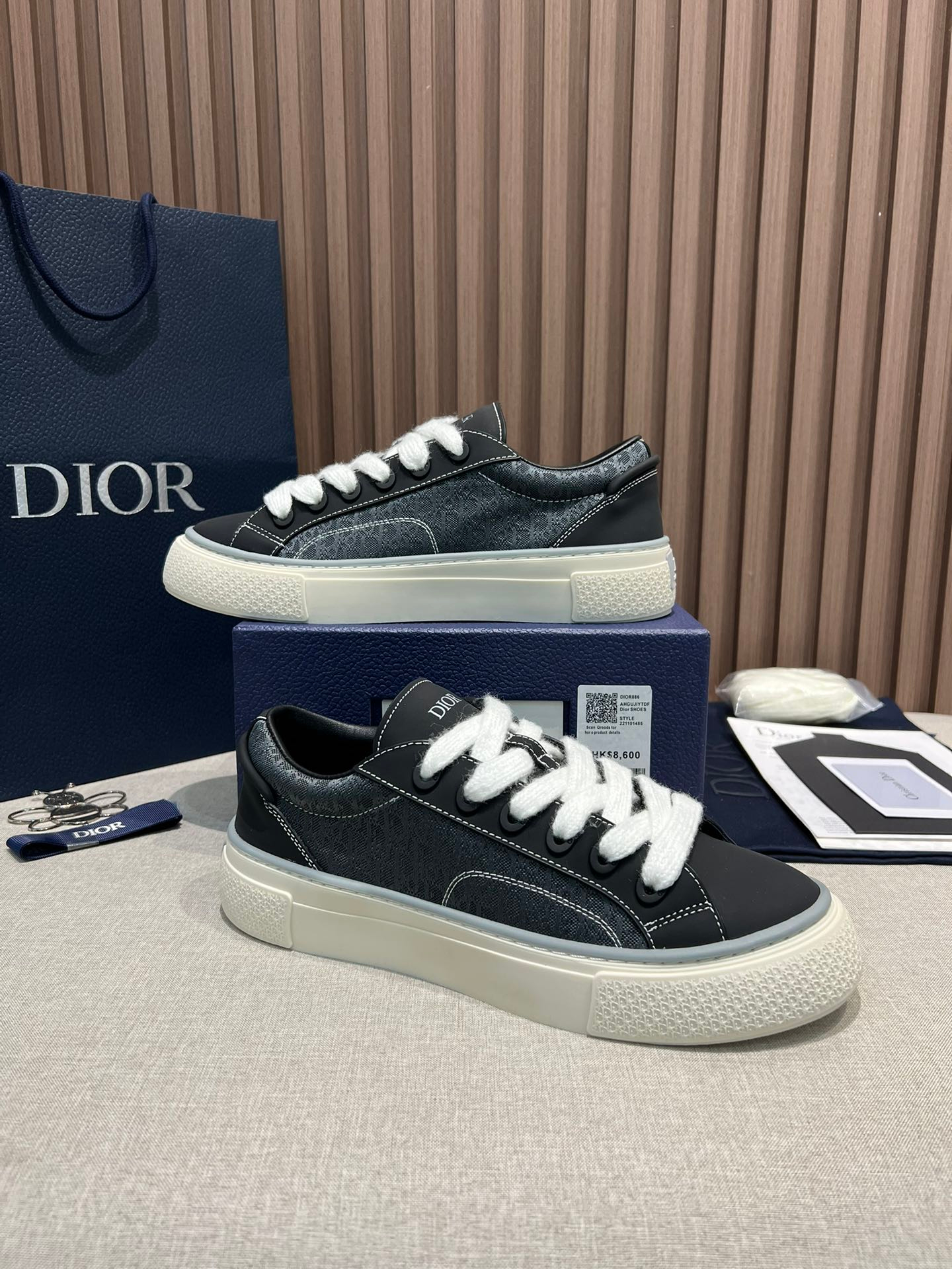 Dior Sneakers – Montanamode