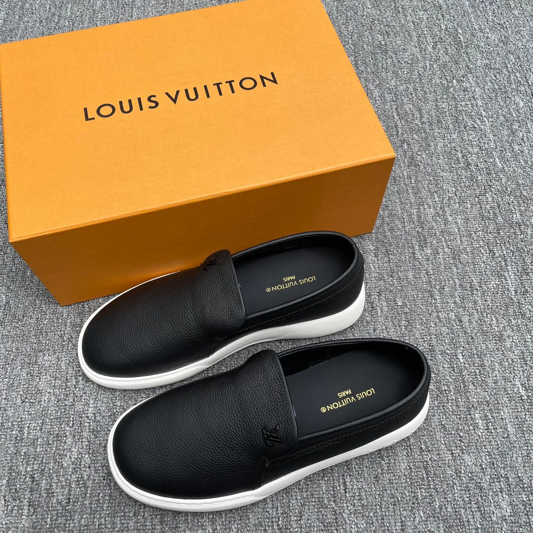 Louis Vuitton Sneakers – Montanamode