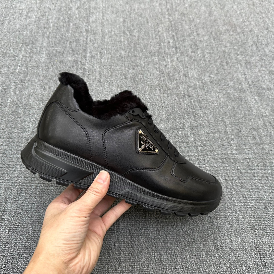 Prada Sneakers – Montanamode