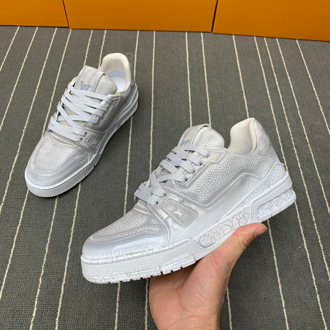 Louis Vuitton Sneakers – Montanamode