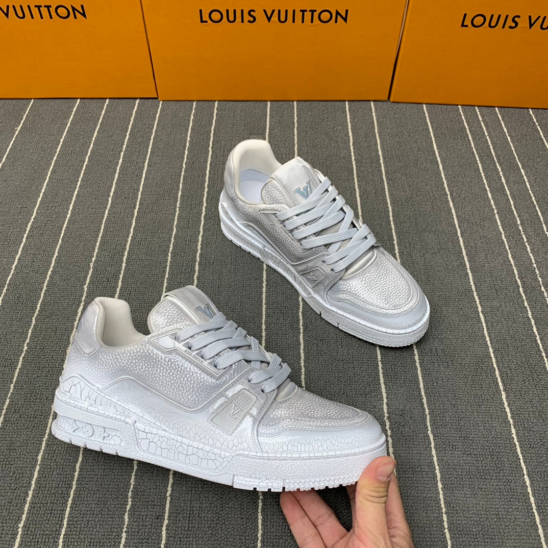 Louis Vuitton Sneakers – Montanamode