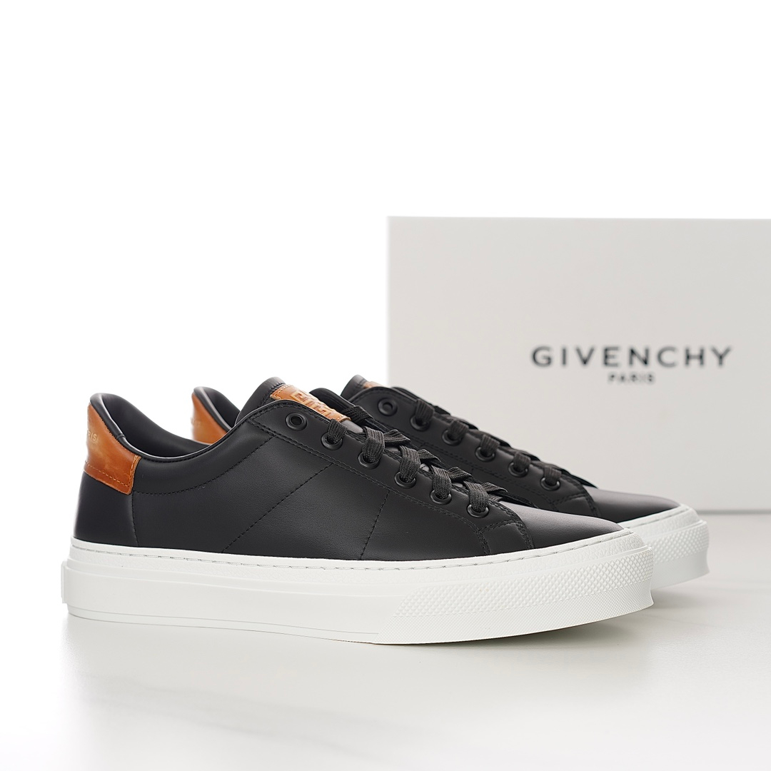 Givenchy Sneakers – Montanamode