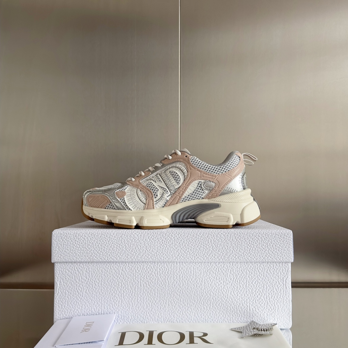 Dior Sneakers – Montanamode
