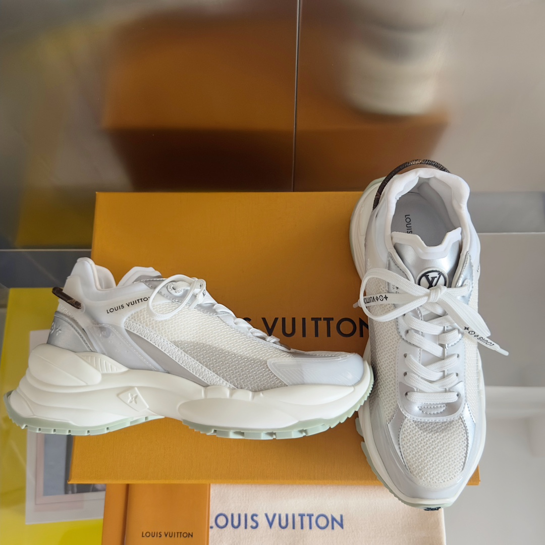 Louis Vuitton Sneakers – Montanamode
