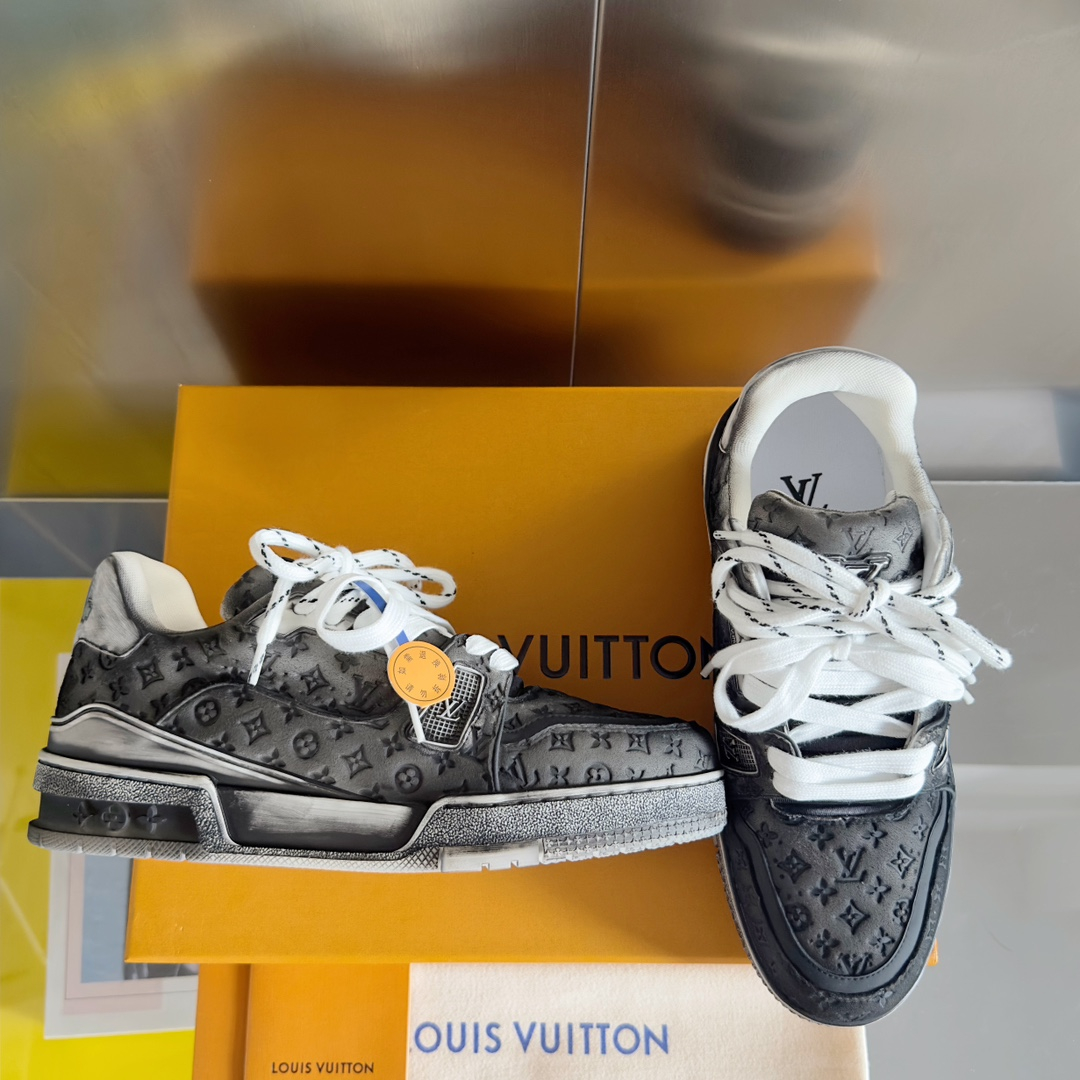Louis Vuitton Sneakers – Montanamode