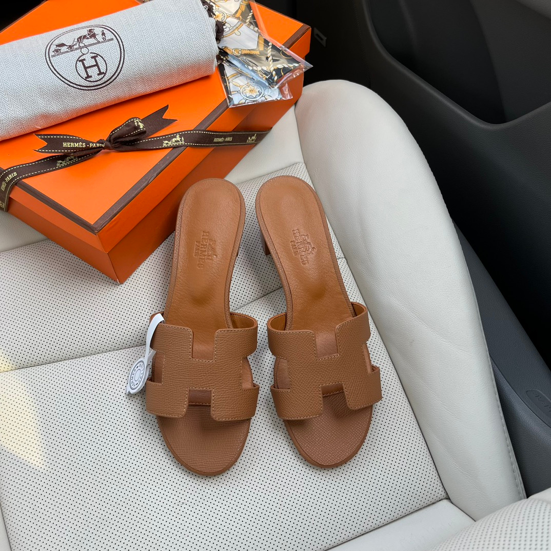 Hermes Sandels – Montanamode