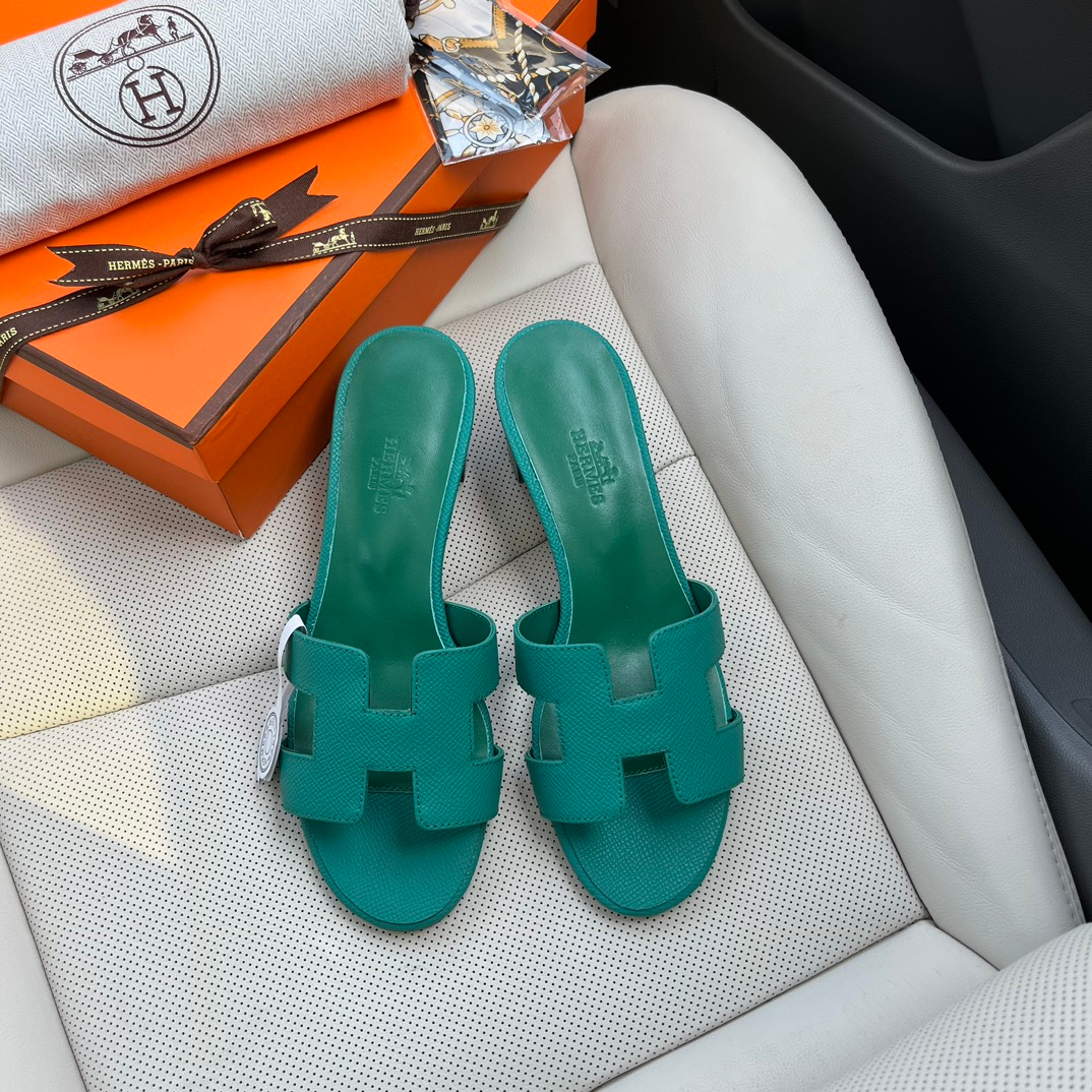 Hermes Sandels – Montanamode