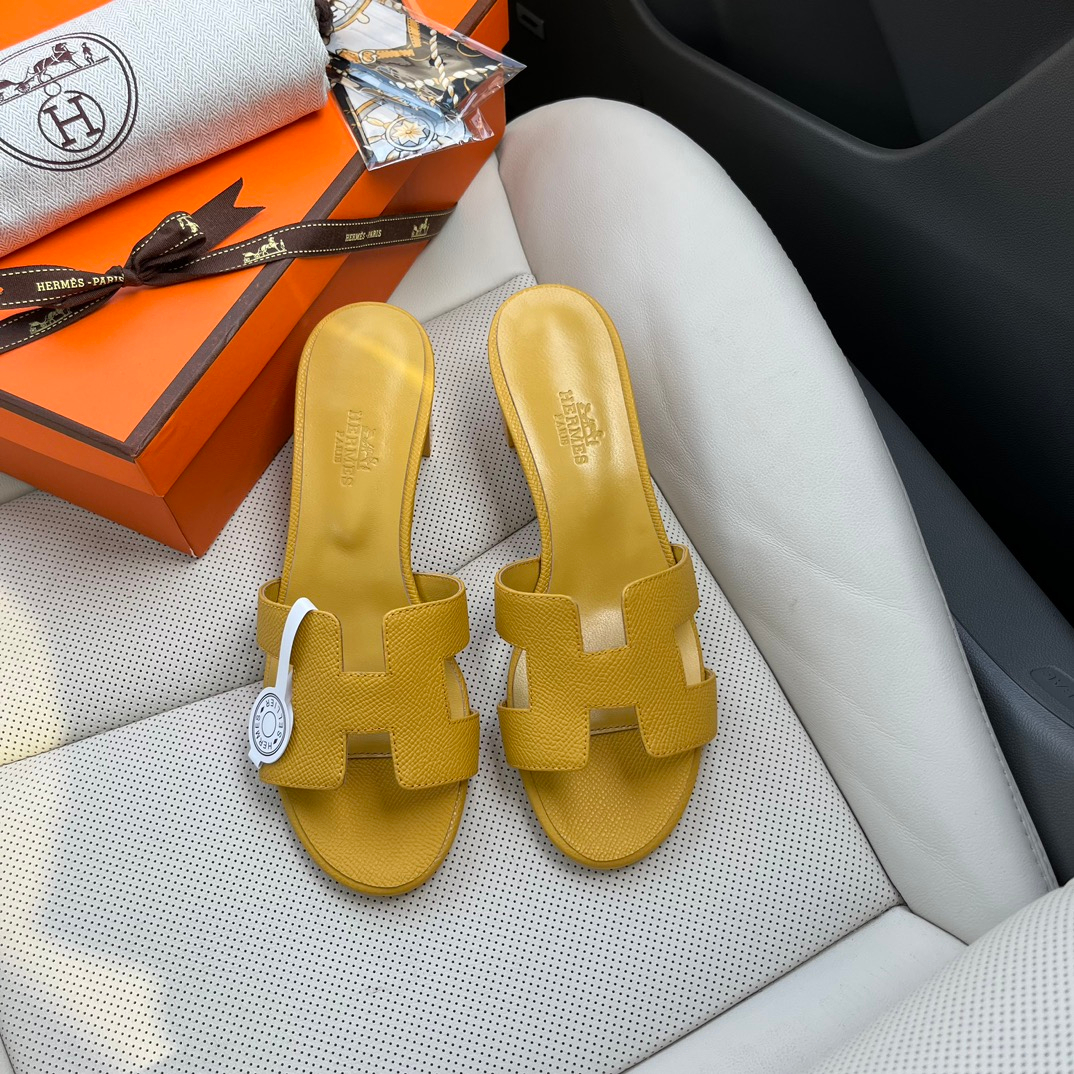 Hermes Sandels – Montanamode