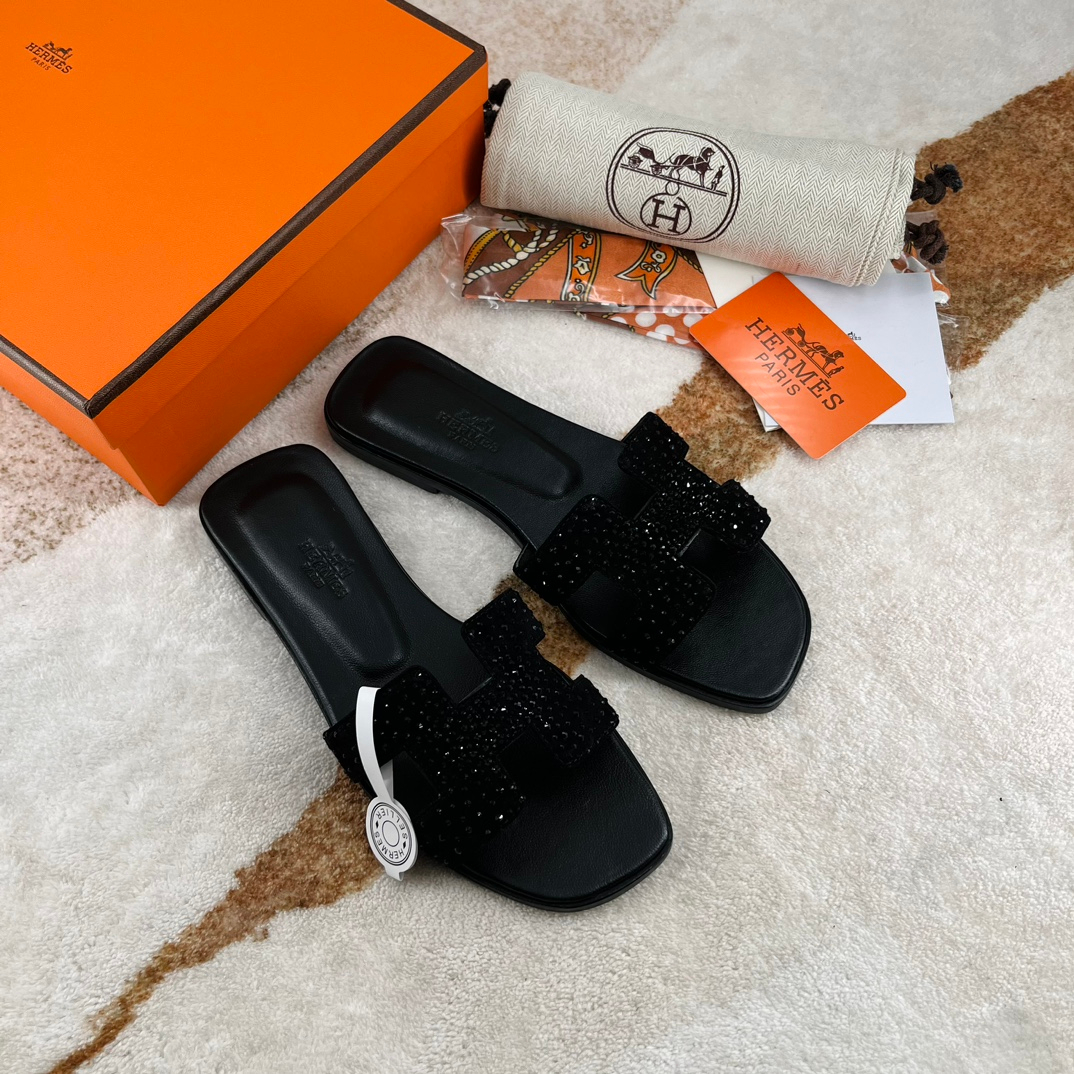 Hermes Sandels – Montanamode
