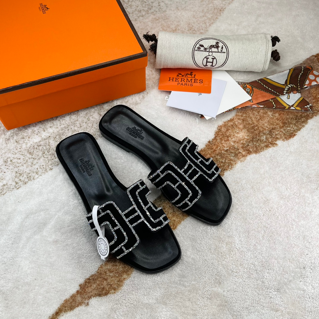 Hermes Sandels – Montanamode