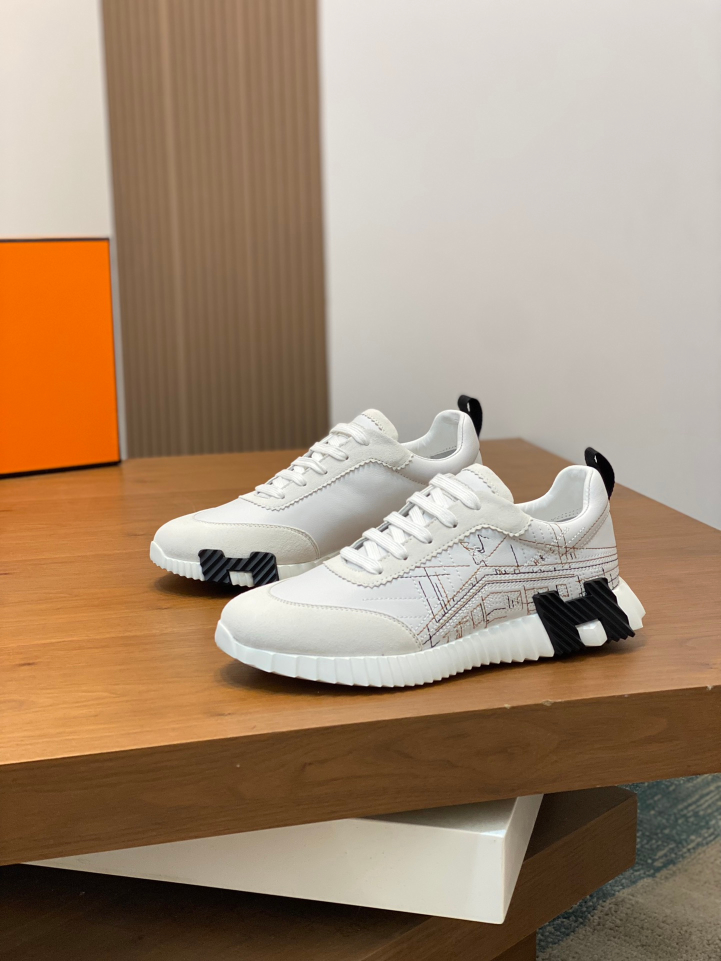 Hermes Sneakers – Montanamode