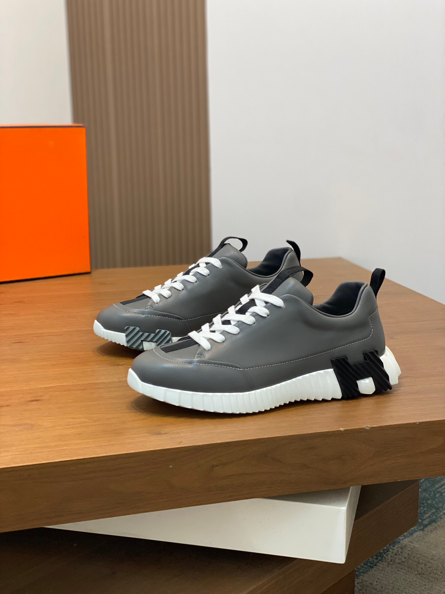 Hermes Sneakers – Montanamode