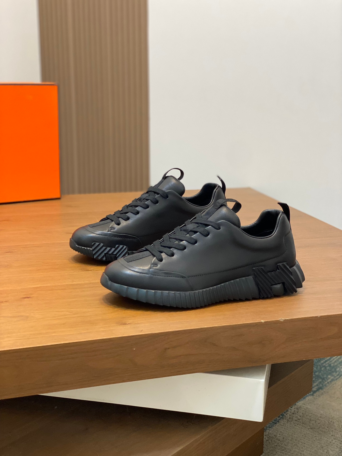 Hermes Sneakers – Montanamode