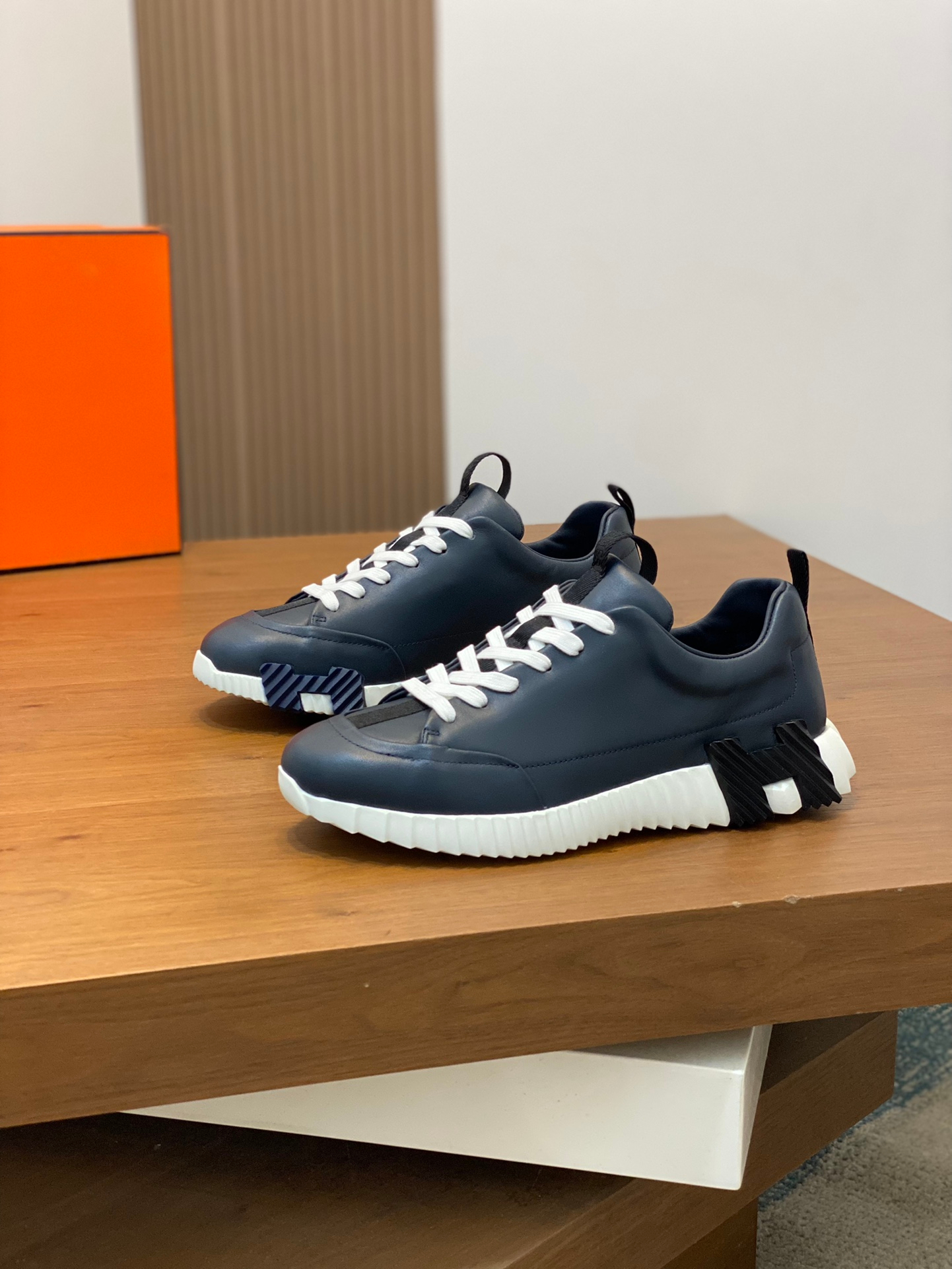 Hermes Sneakers – Montanamode