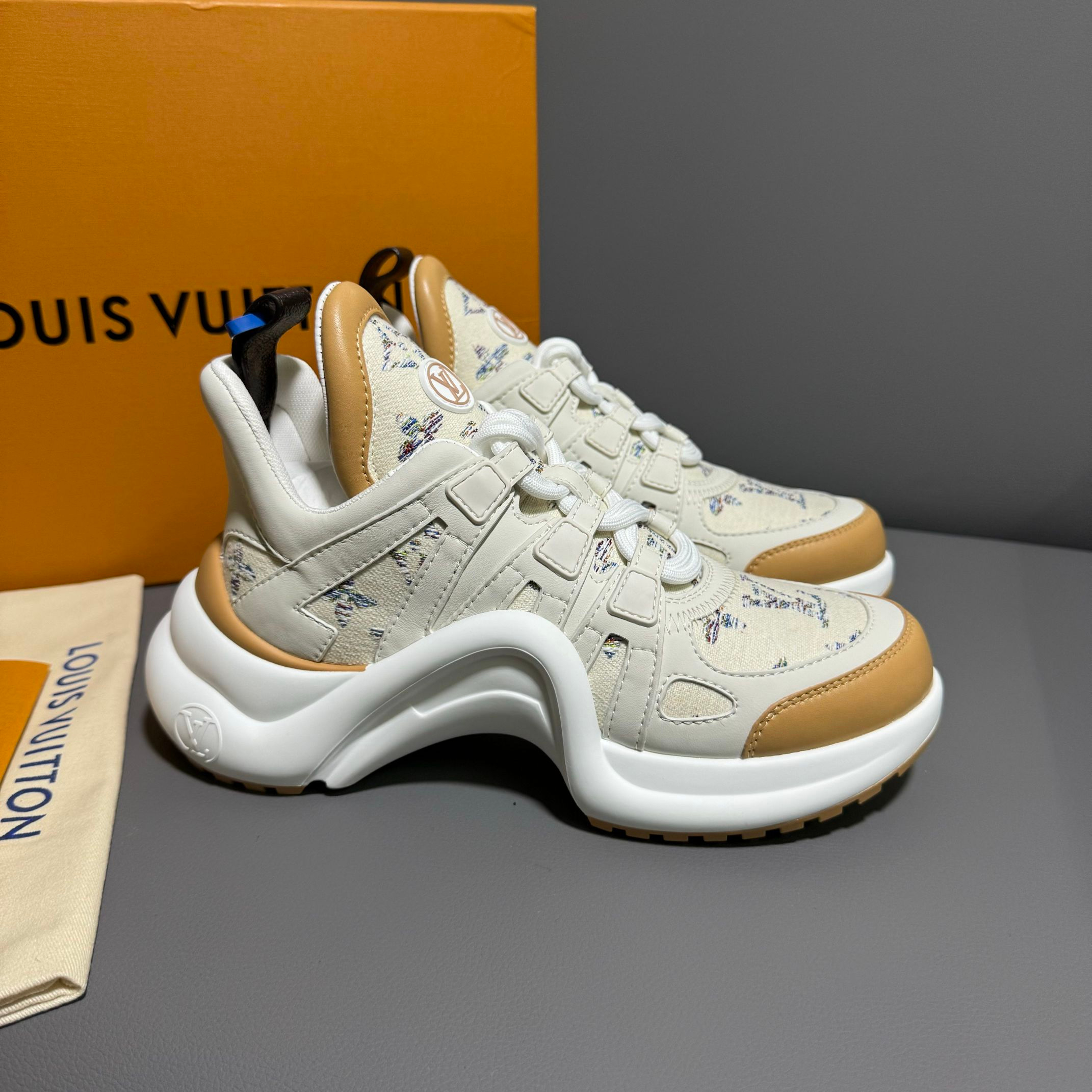 Louis Vuitton Sneakers – Montanamode