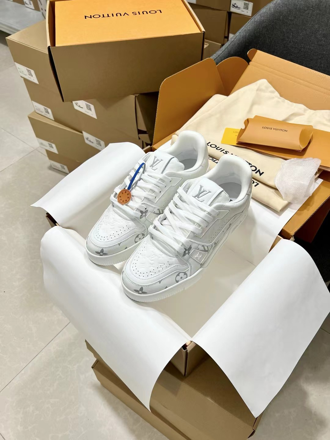 Louis Vuitton Sneakers – Montanamode
