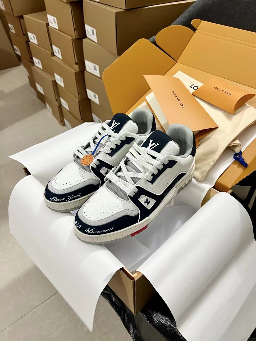 Louis Vuitton Sneakers – Montanamode