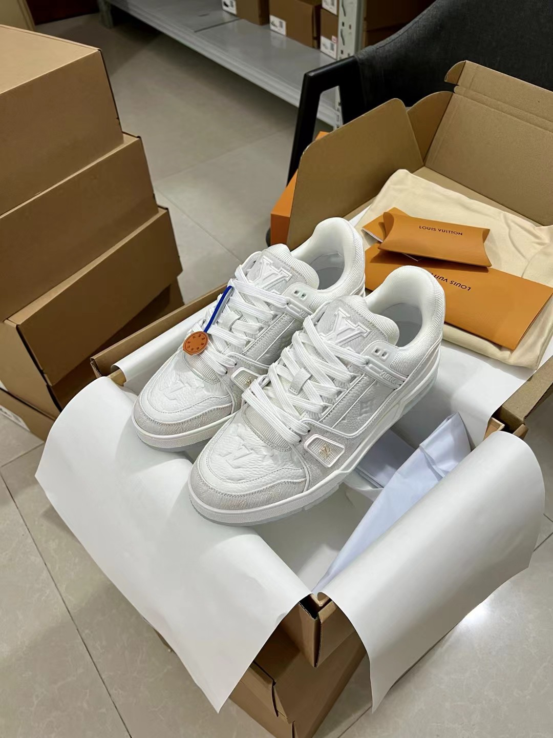 Louis Vuitton Sneakers – Montanamode