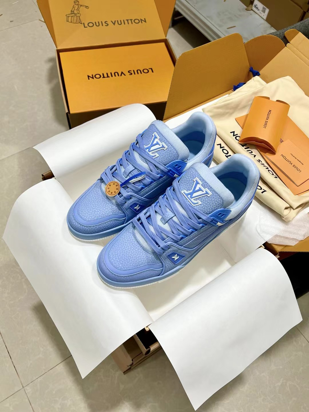 Louis Vuitton Sneakers – Montanamode
